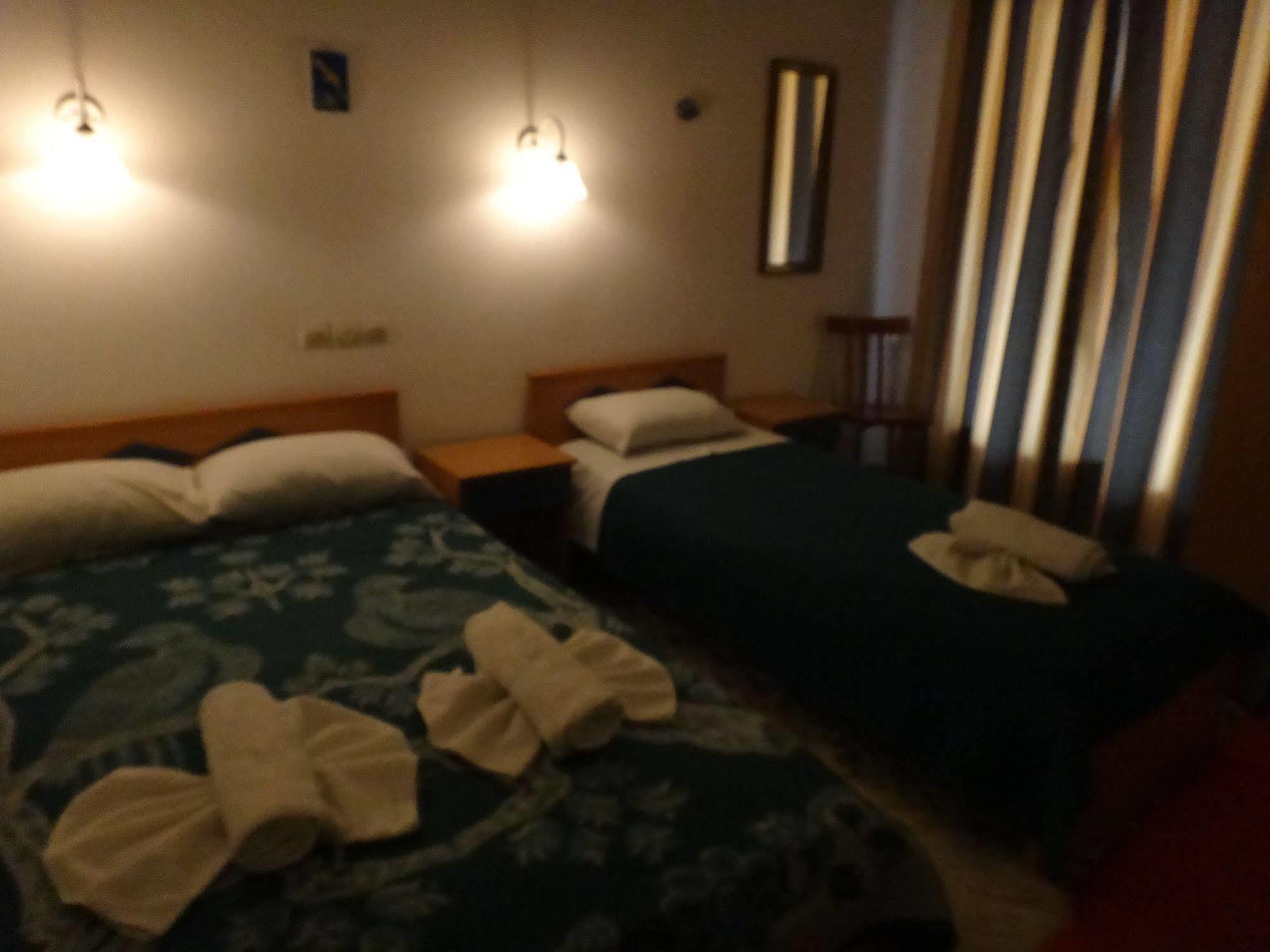 Sofia Rooms Loutra Edipsou  Luaran gambar