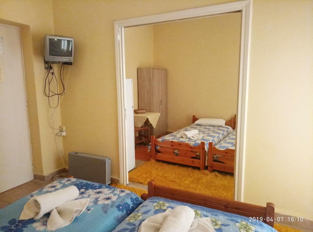 Sofia Rooms Loutra Edipsou  Luaran gambar