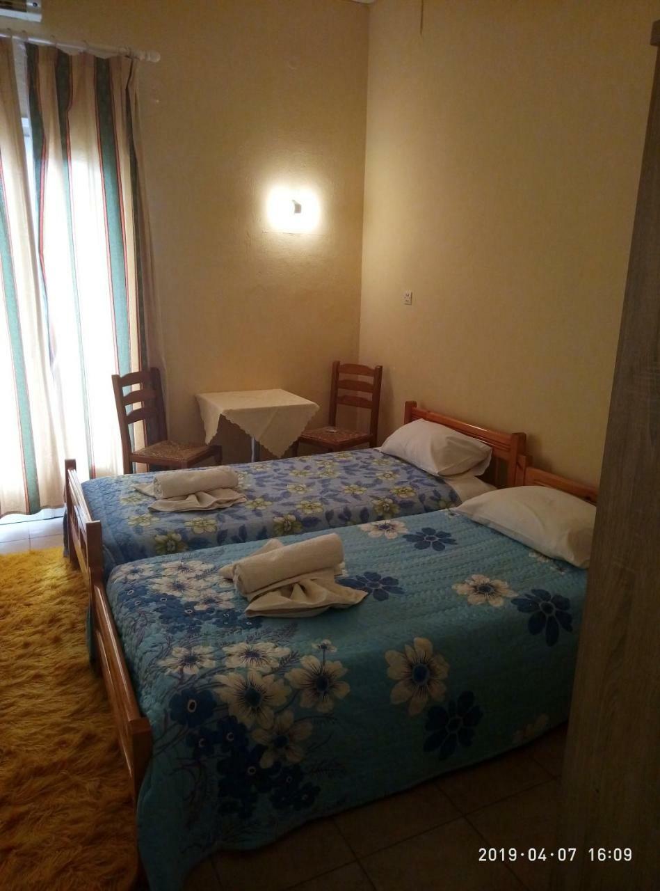 Sofia Rooms Loutra Edipsou  Luaran gambar