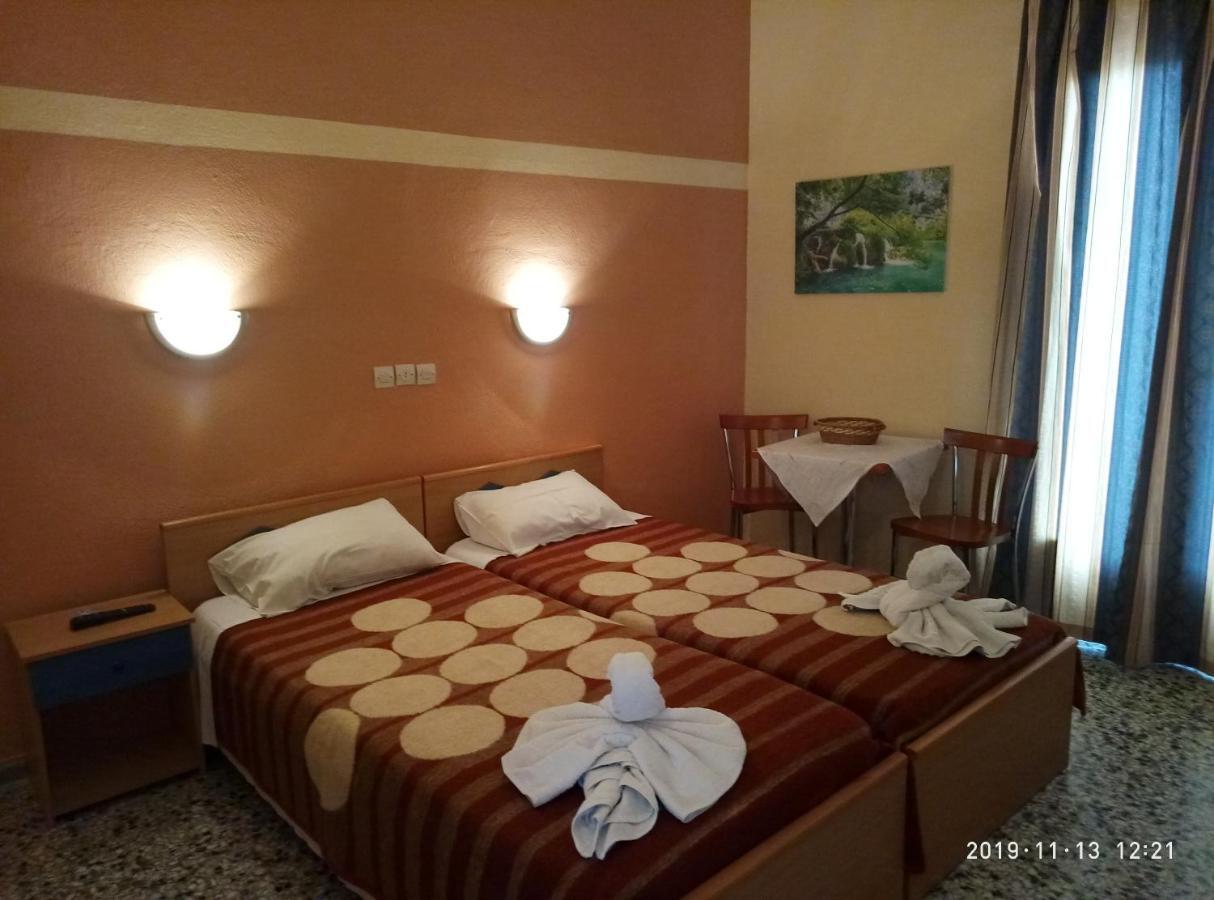 Sofia Rooms Loutra Edipsou  Luaran gambar