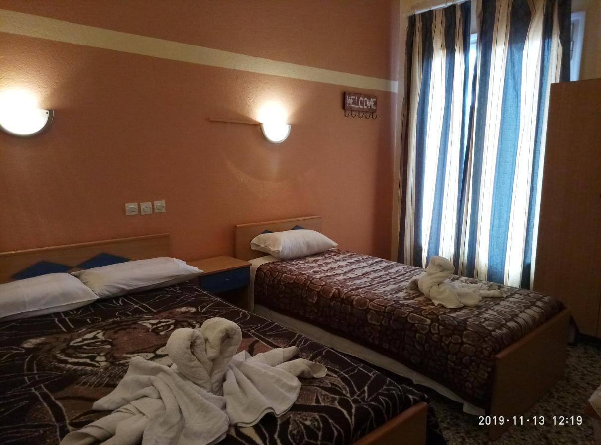 Sofia Rooms Loutra Edipsou  Luaran gambar