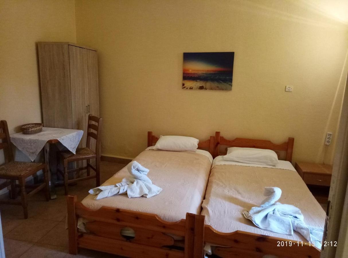 Sofia Rooms Loutra Edipsou  Luaran gambar