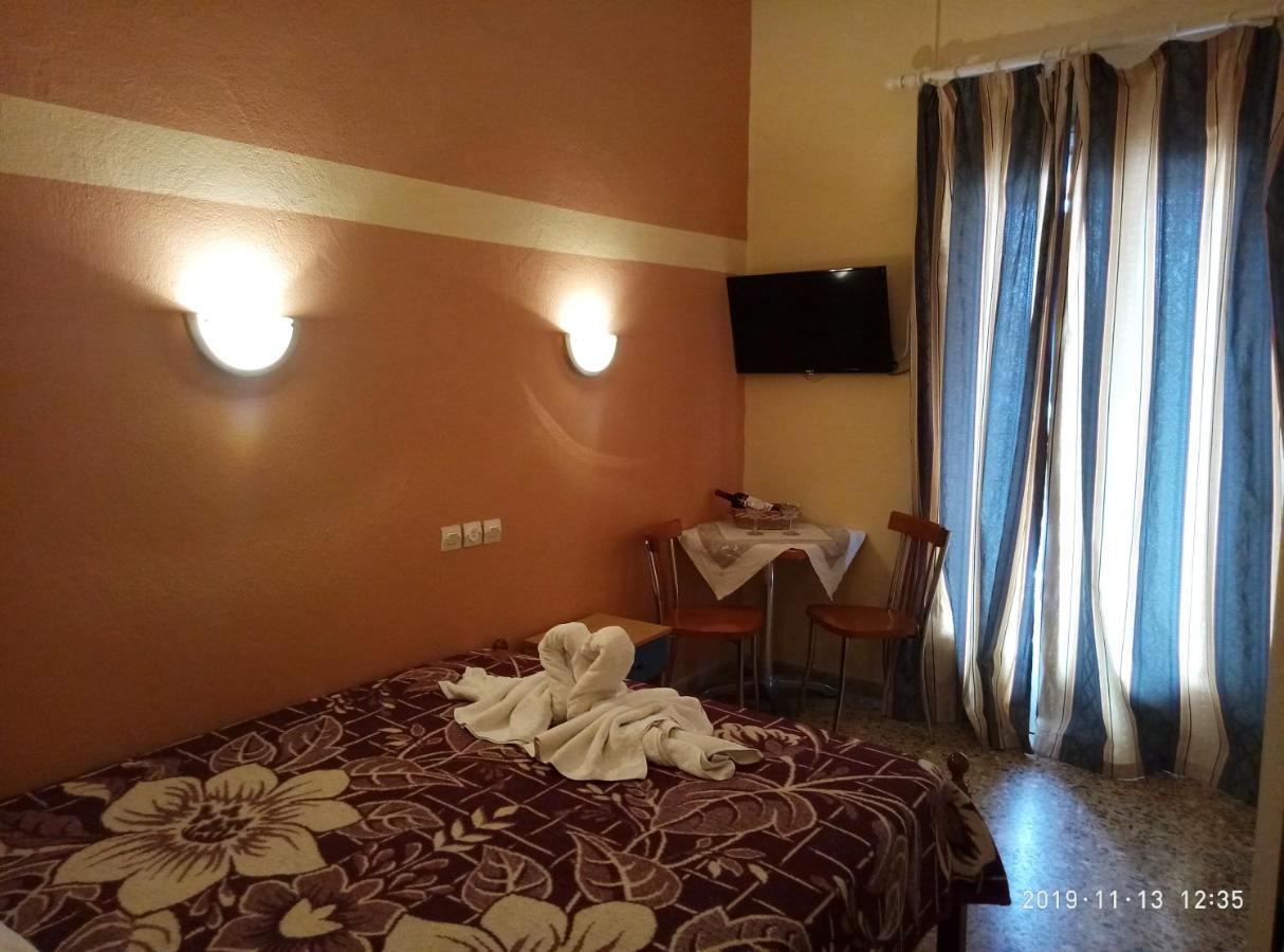 Sofia Rooms Loutra Edipsou  Luaran gambar