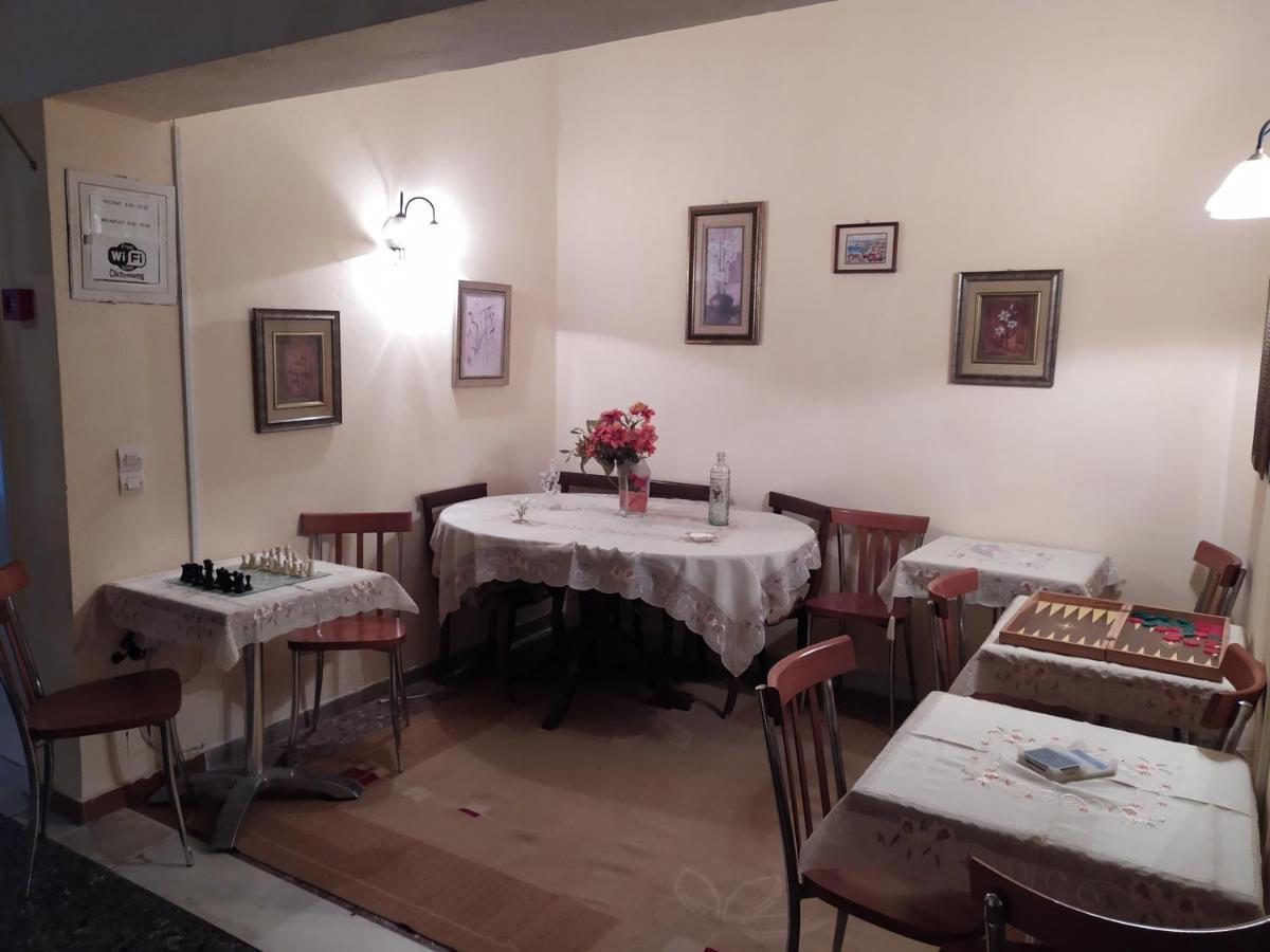 Sofia Rooms Loutra Edipsou  Luaran gambar
