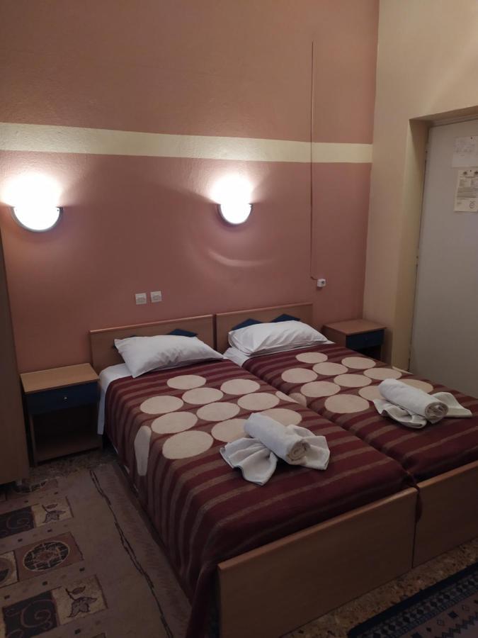 Sofia Rooms Loutra Edipsou  Luaran gambar