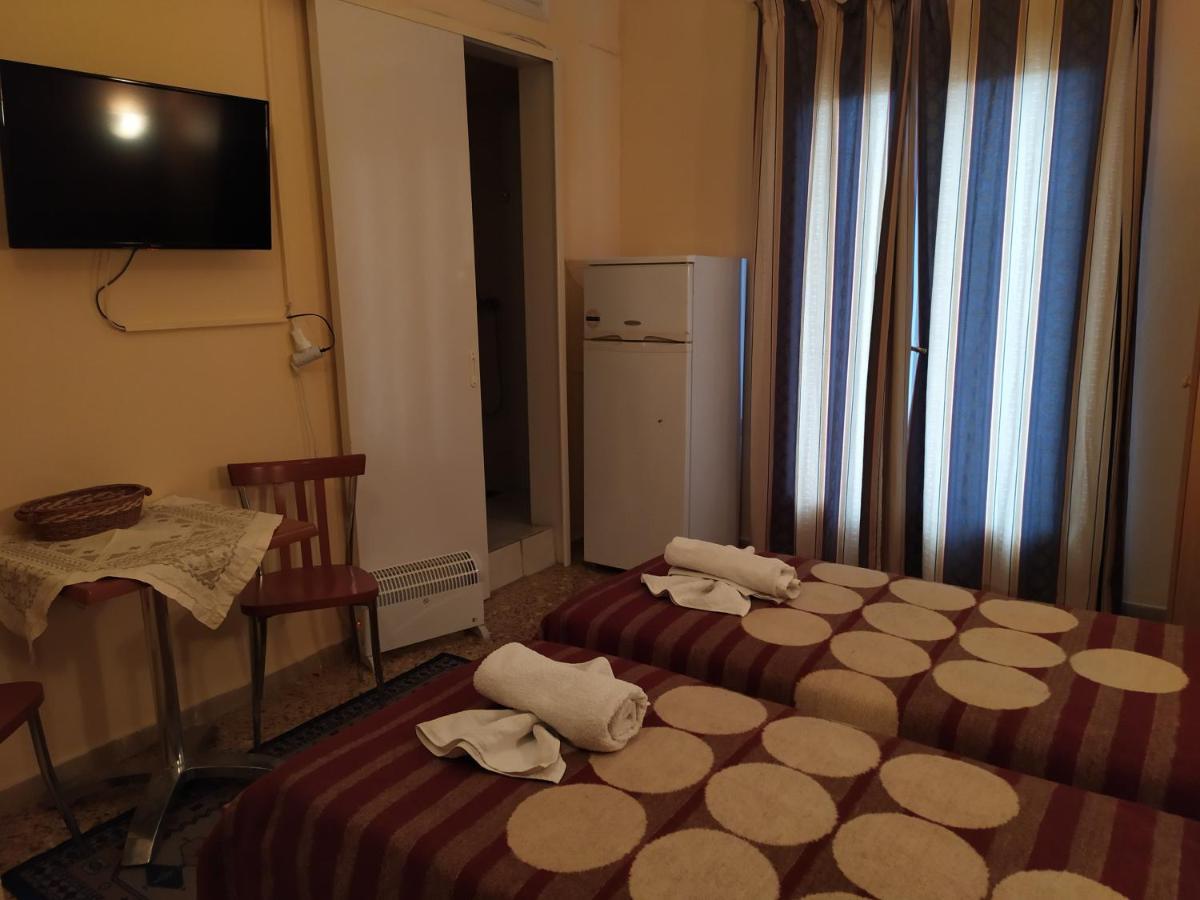 Sofia Rooms Loutra Edipsou  Luaran gambar