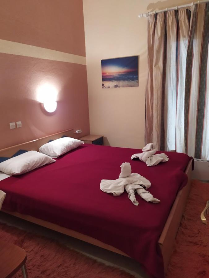 Sofia Rooms Loutra Edipsou  Luaran gambar