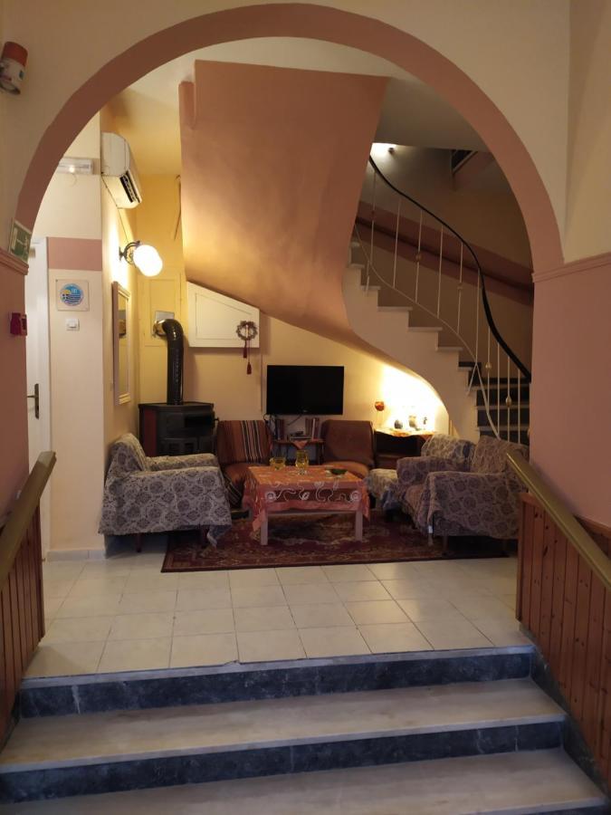 Sofia Rooms Loutra Edipsou  Luaran gambar